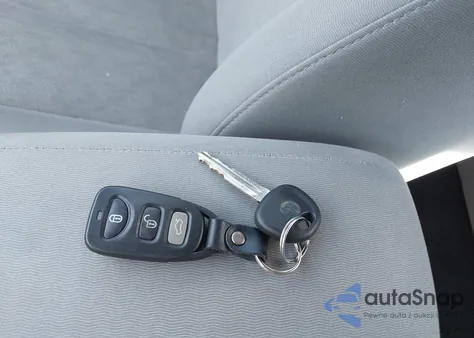 2010 Hyundai Elantra Gls from USA, damaged, VIN KMHDU4AD5AU174960